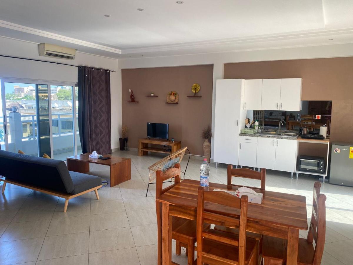 L'Oasis Guesthouse Cotonou Luaran gambar