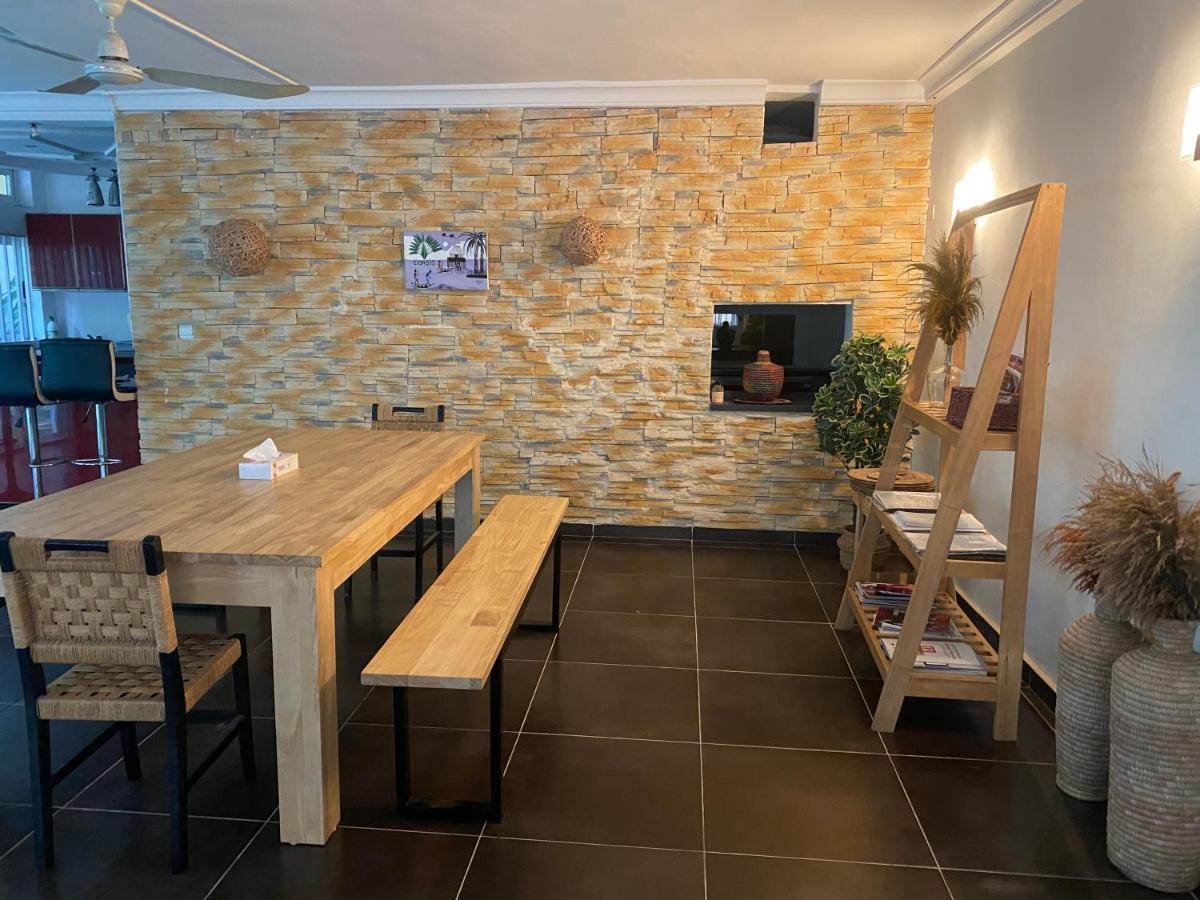 L'Oasis Guesthouse Cotonou Luaran gambar