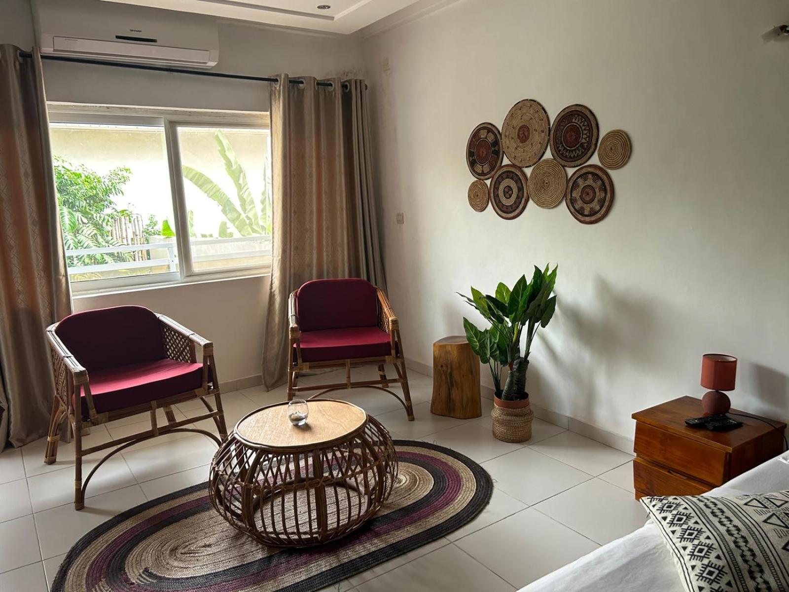 L'Oasis Guesthouse Cotonou Luaran gambar