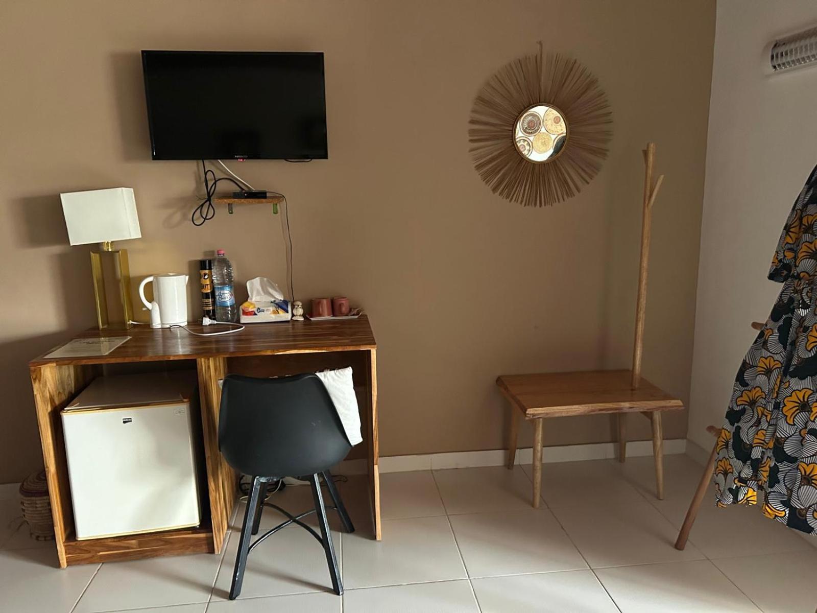 L'Oasis Guesthouse Cotonou Luaran gambar