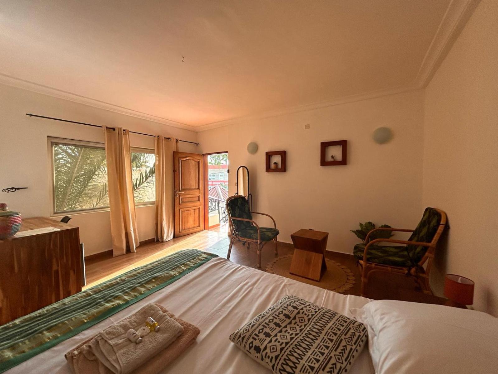 L'Oasis Guesthouse Cotonou Luaran gambar